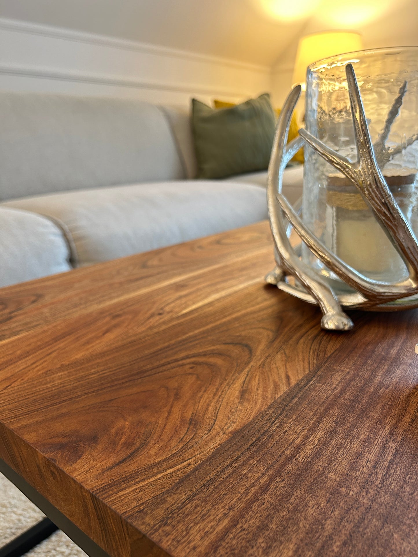 DAYTON | Handmade | Couchtisch | Massives Wallnussholz