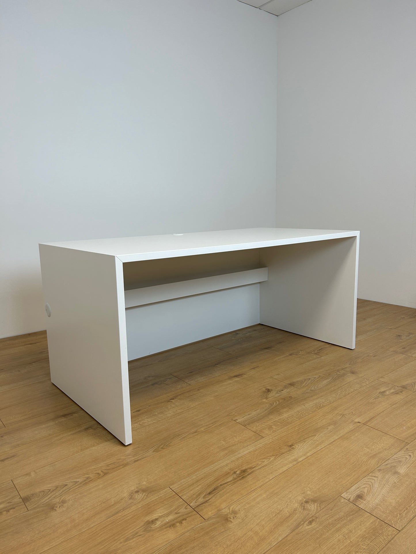 VAYO WHITE | OFFICE DESK