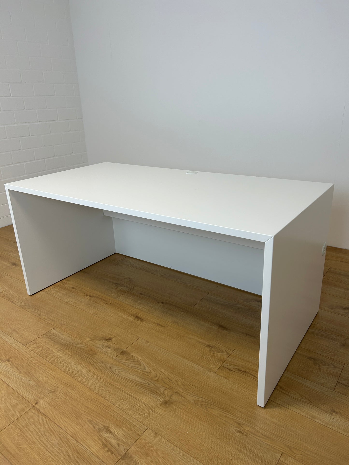 VAYO WHITE | OFFICE DESK