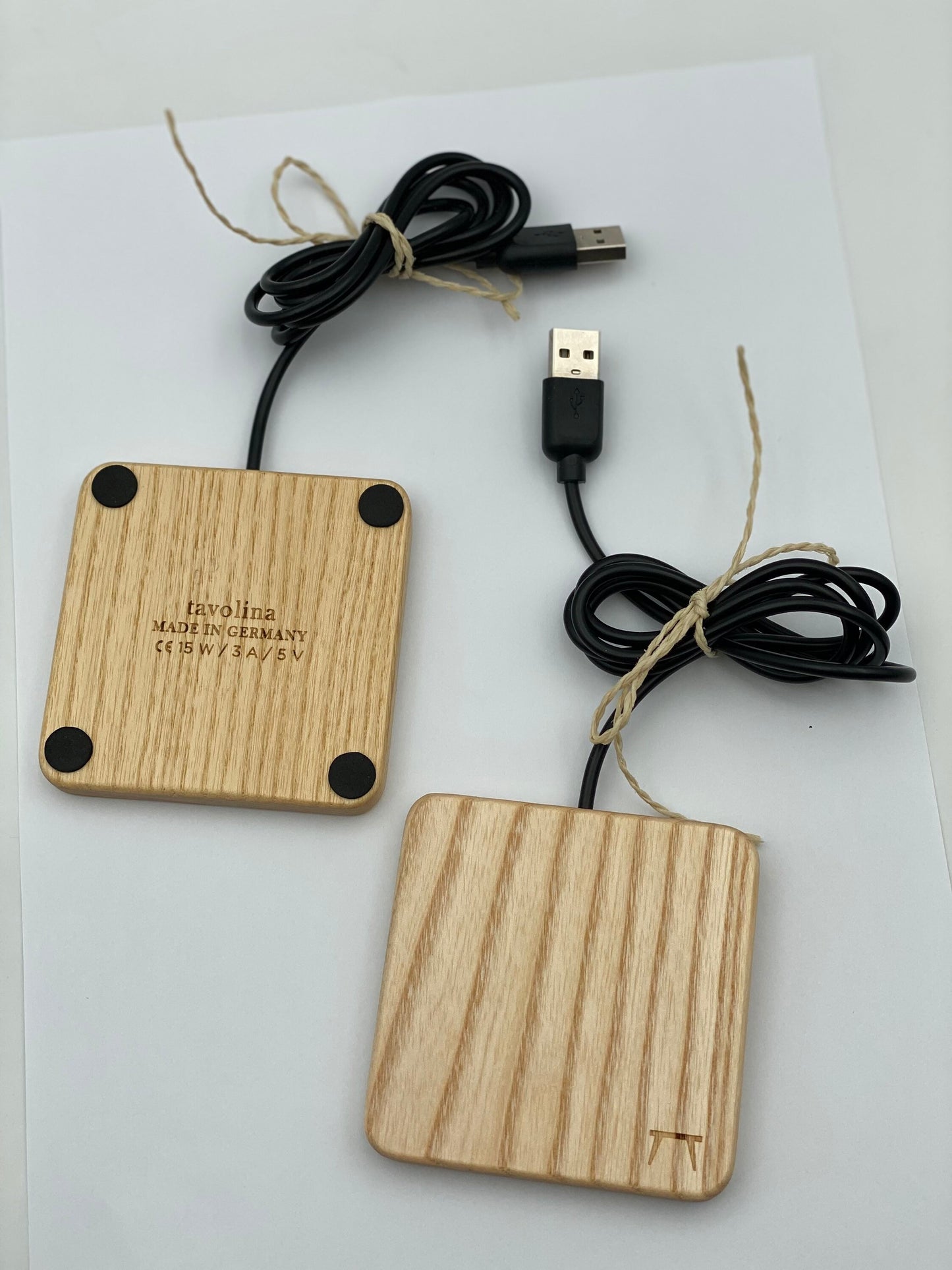 Woody ASH s - 15 Watt Wireless Charger - Handmade - als Geschenk zum Geburtstag für Papa, Bruder, Schwester oder Onkel