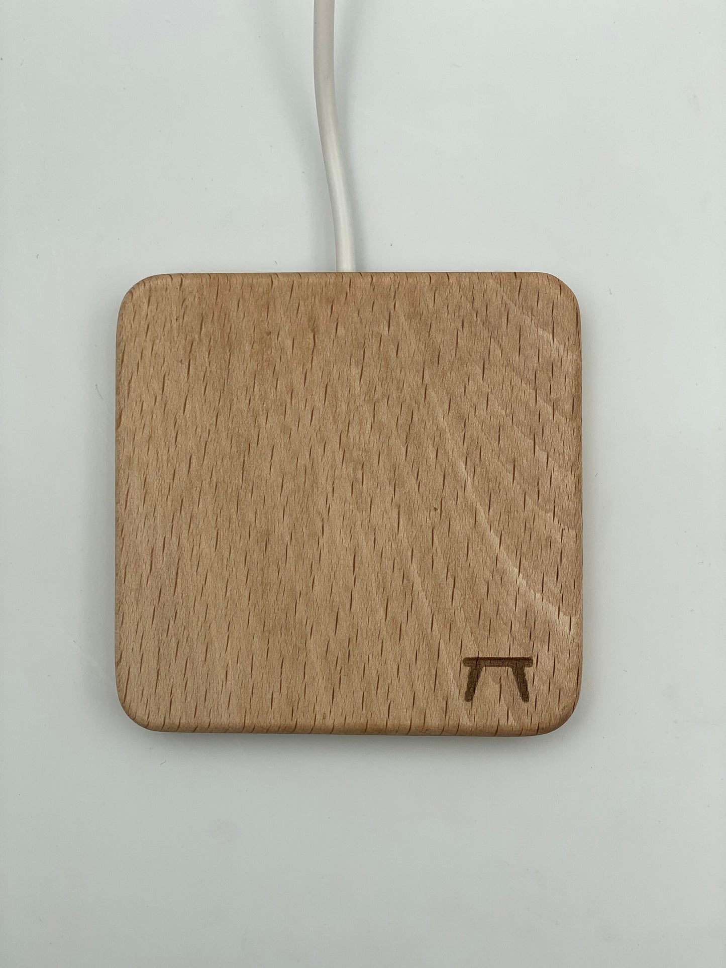 WOODY BEECH s 15 Watt Wirelesscharger