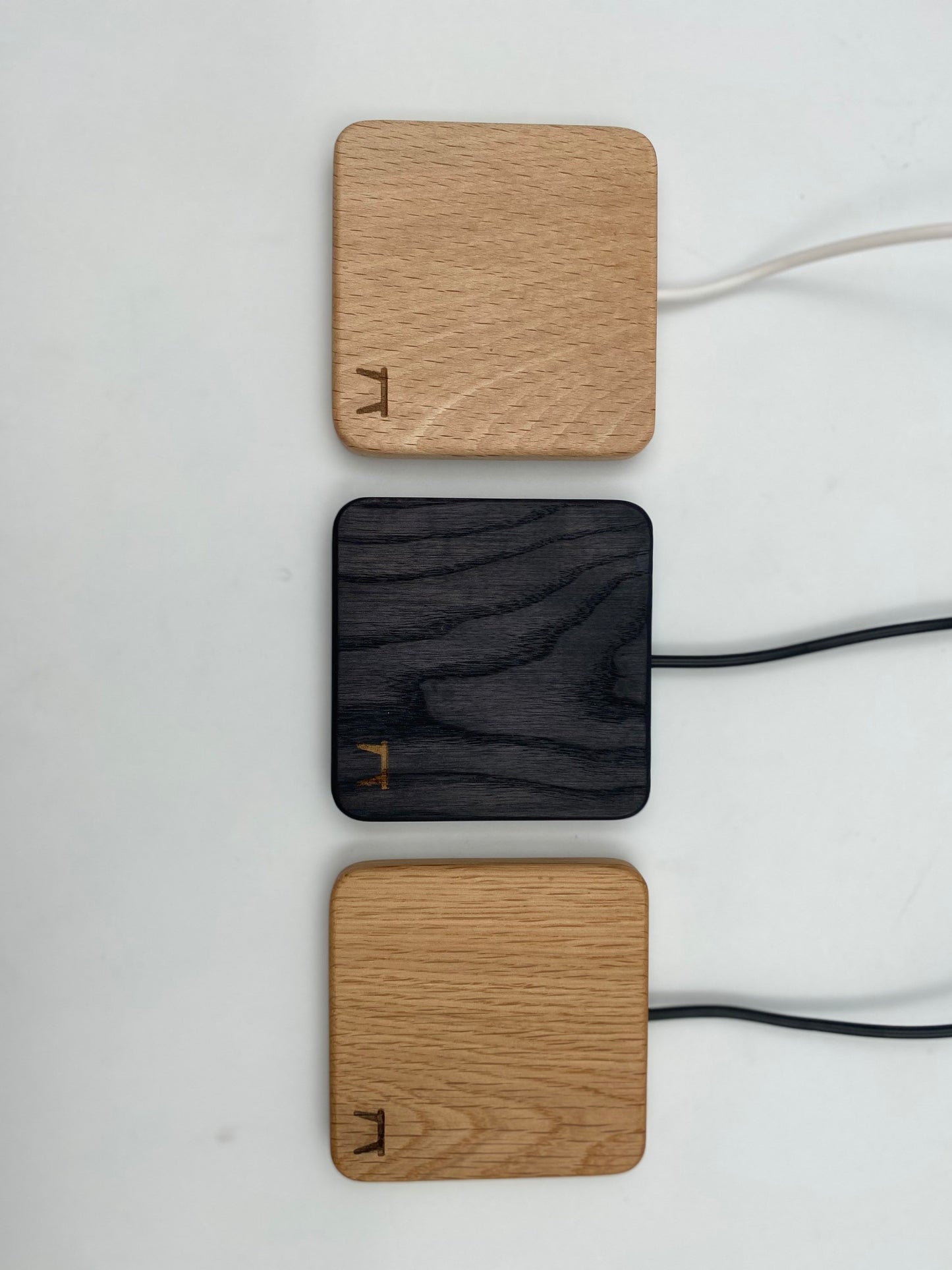 WOODY BEECH s 15 Watt Wirelesscharger