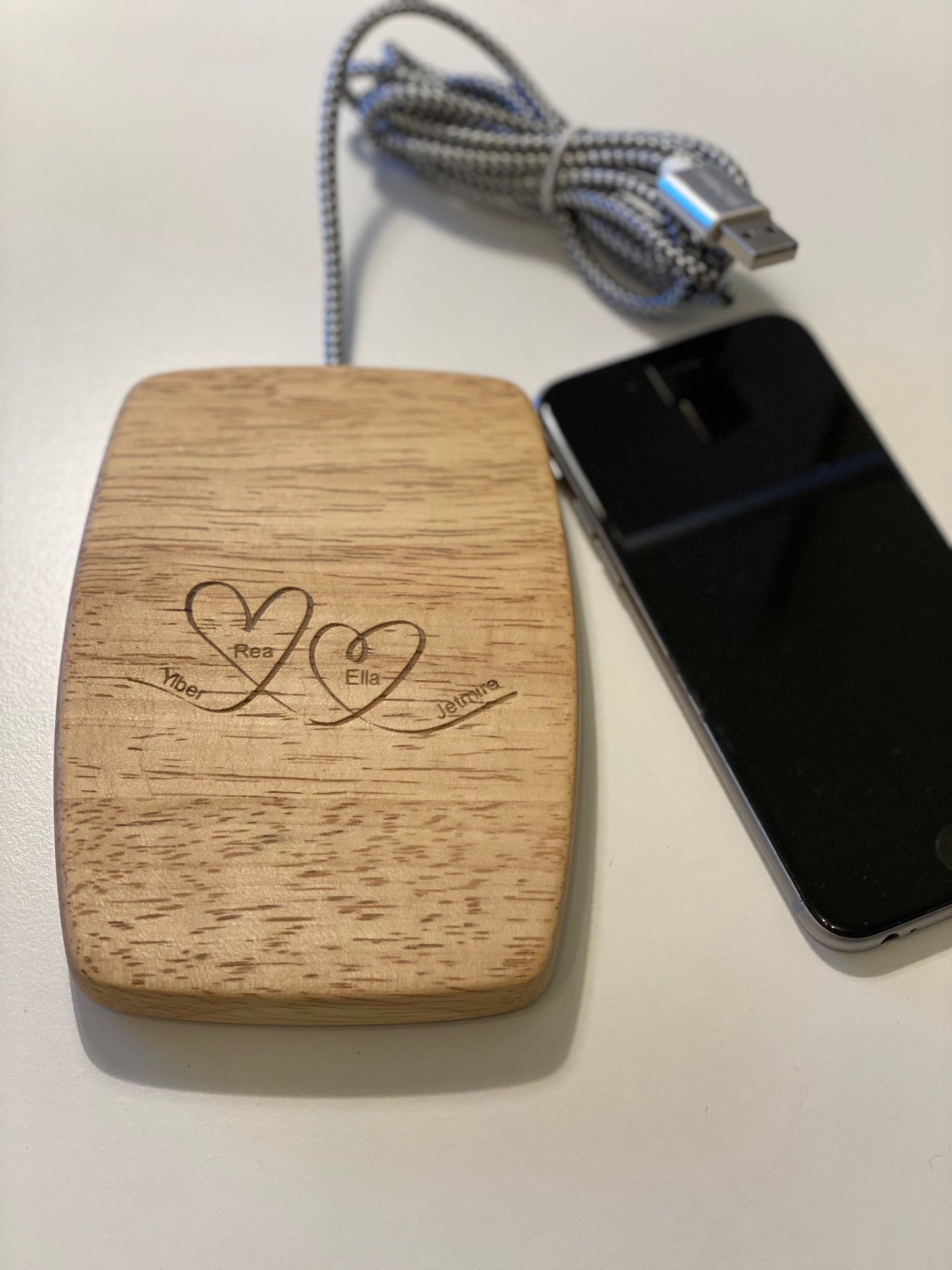 Woody ASH - 15 Watt Wireless Charger - Handmade - als Geschenk zum Geburtstag für Papa, Bruder, Schwester oder Onkel