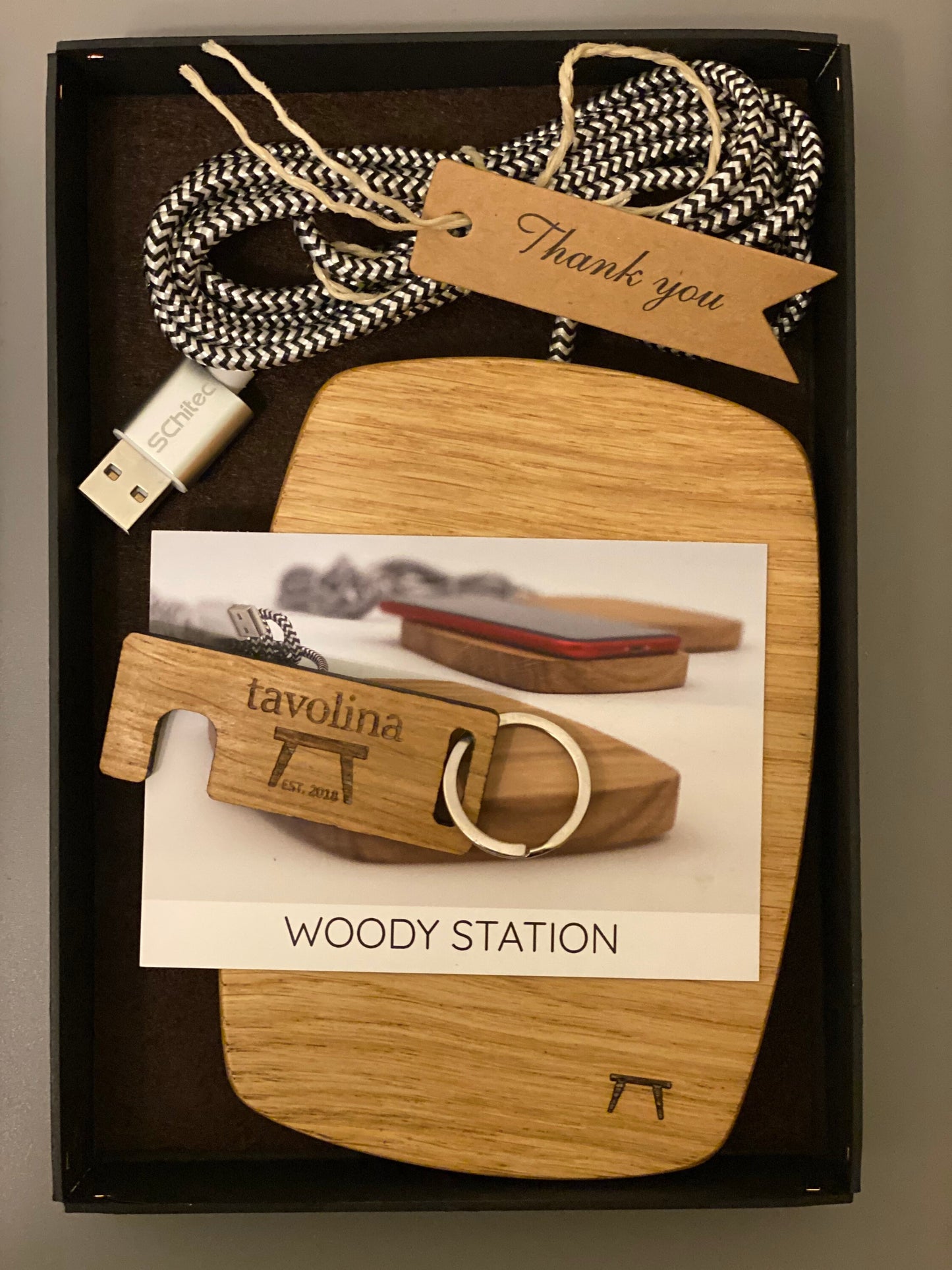 Woody OAK - 15 Watt Wireless Charger - Handmade - als Geschenk zum Geburtstag für Papa, Bruder, Schwester oder Onkel